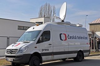 Až se zruší poplatky, plaťte je dál dobrovolně. A nezávislost médií zůstane zachována - Médium.cz